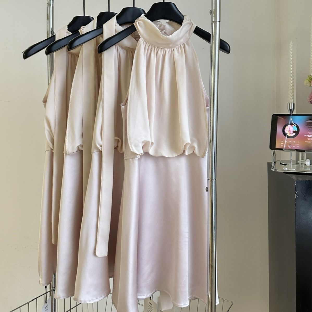 Fashion-forward Look Of A Smooth Satin Patchwork Workwear Halter Dress